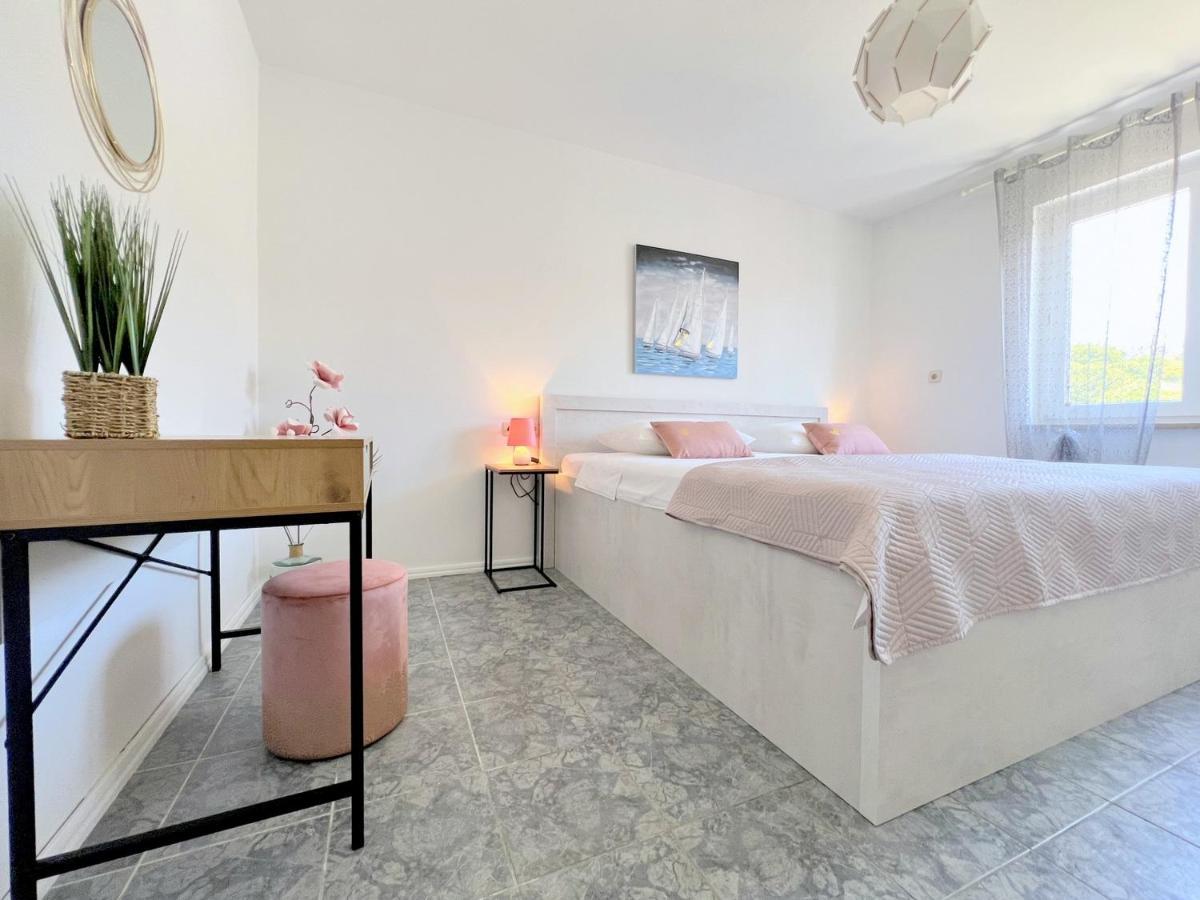 ראב Rab City Apartment Greeny מראה חיצוני תמונה